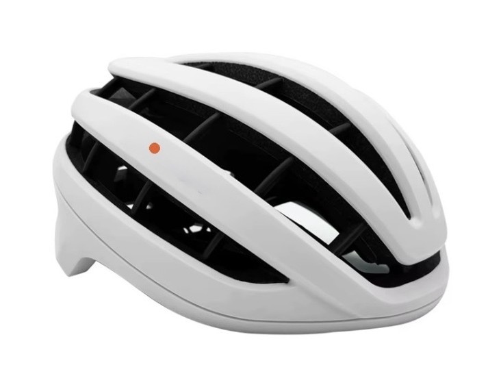 ALPH helmet, three-quarter angle